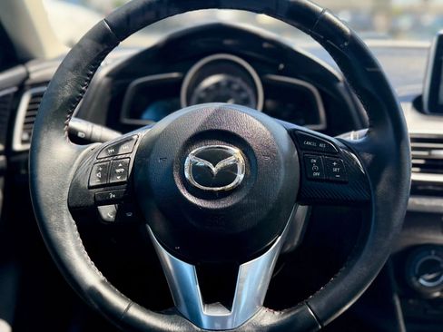 Used 2015 MAZDA MAZDA3 i Touring image 16