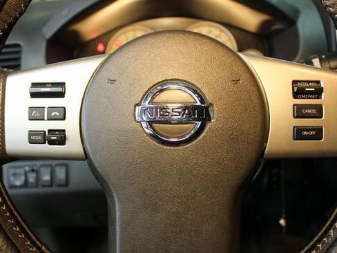 Used 2014 Nissan Frontier PRO-4X w/ Pro-4x Luxury Package image 20