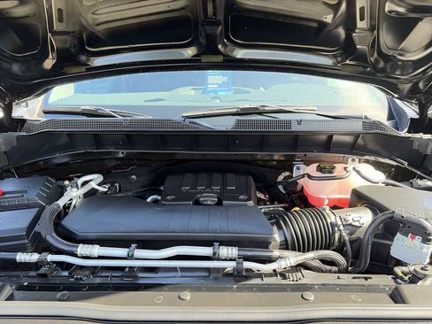 Used 2025 Chevrolet Silverado 1500 W/T image 17