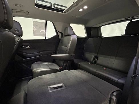 Used 2021 Chevrolet Traverse LT w/ LT Premium Package FWD image 29
