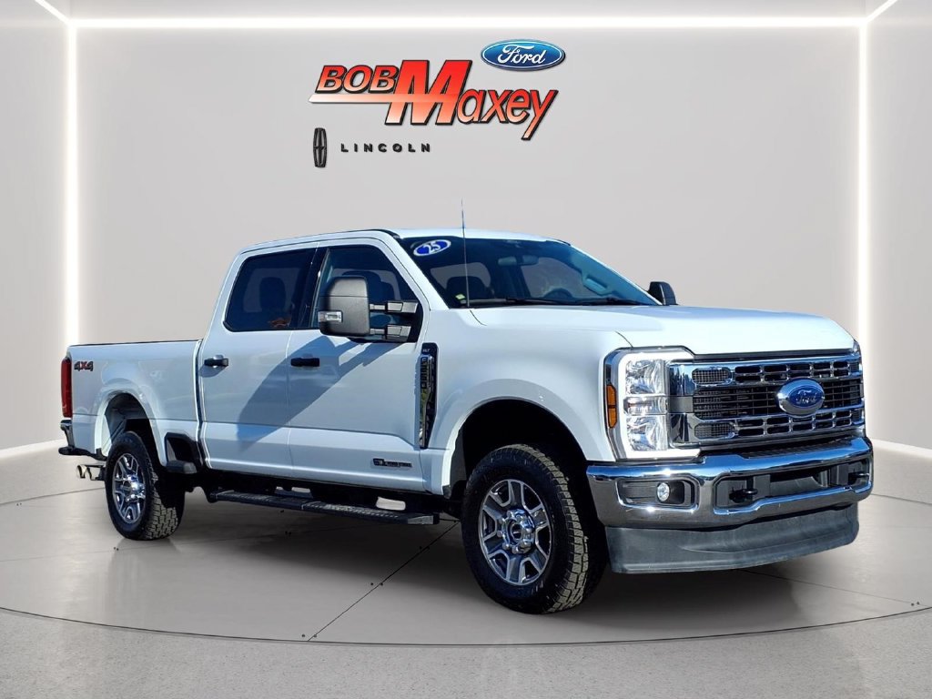 Used 2025 Ford F250 XLT AWD/4WD image 3