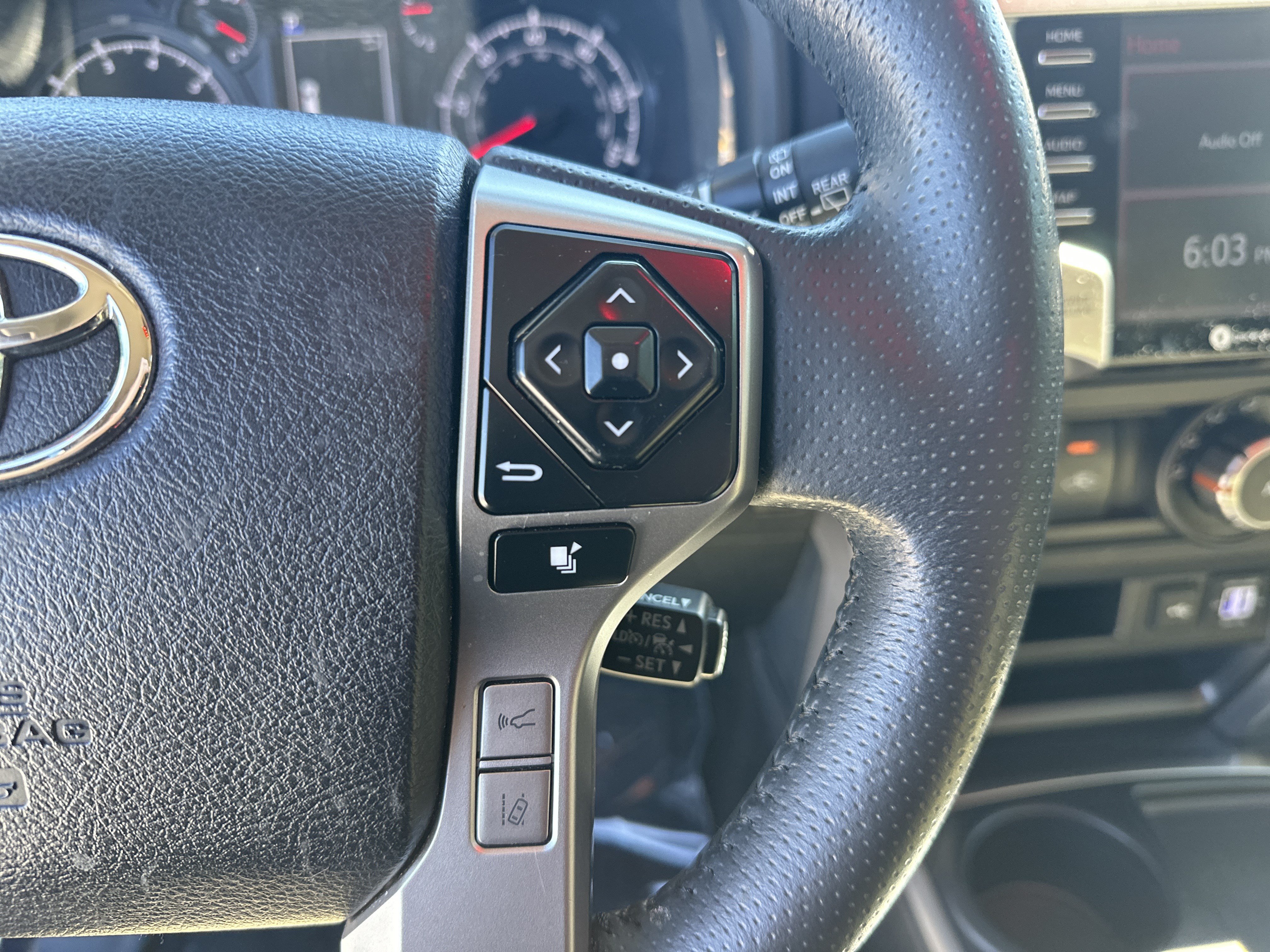 Used 2022 Toyota 4Runner SR5 RWD image 20