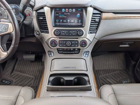 Used 2020 GMC Yukon Denali w/ Denali Premium Package RWD image 9