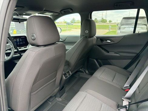 New 2026 Chevrolet Equinox LT FWD image 13