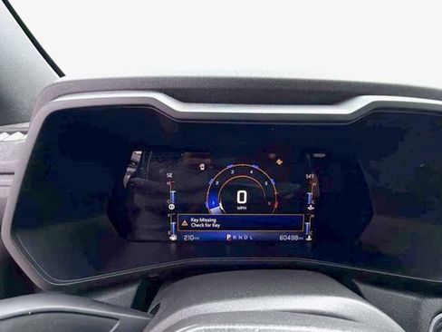 Used 2023 Chevrolet Colorado W/T image 9