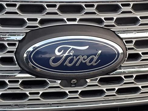 Used 2020 Ford Explorer Limited AWD/4WD image 6