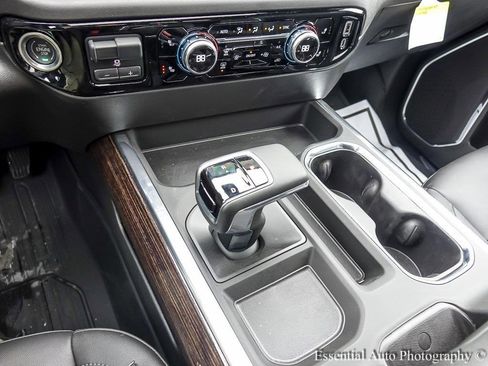 Used 2025 GMC Sierra 1500 Elevation w/ Elevation Premium Package image 25