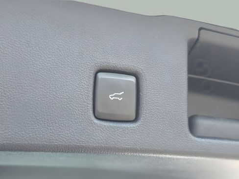 Certified 2024 Ford Escape Platinum AWD/4WD image 15