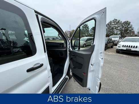 Used 2024 Ford Transit 250 Low Roof w/ Exterior Upgrade Package image 18