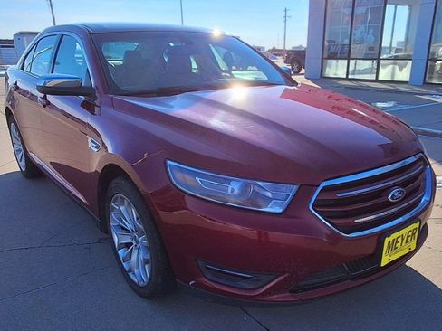 Used 2014 Ford Taurus Limited image 2