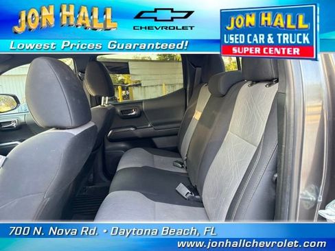 Used 2022 Toyota Tacoma TRD Off-Road w/ Technology Package image 21