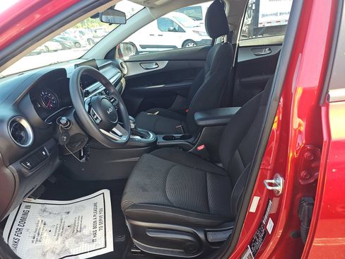 Used 2023 Kia Forte LXS FWD image 10
