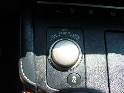 Used 2018 Lexus ES 350 w/ Luxury Package w/Wood Trim FWD image 45
