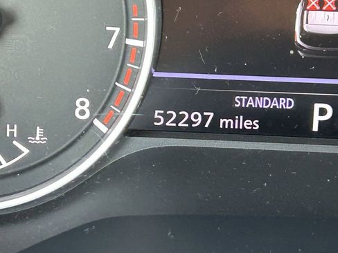 Used 2022 Nissan Pathfinder SV image 29