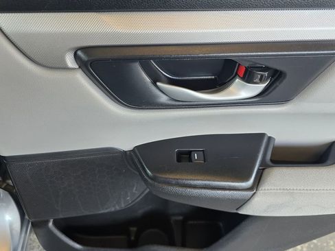 Used 2021 Honda CR-V LX image 25