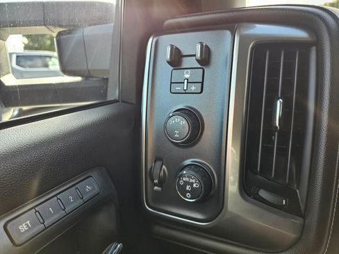 Used 2018 Chevrolet Silverado 3500 LTZ AWD/4WD image 40