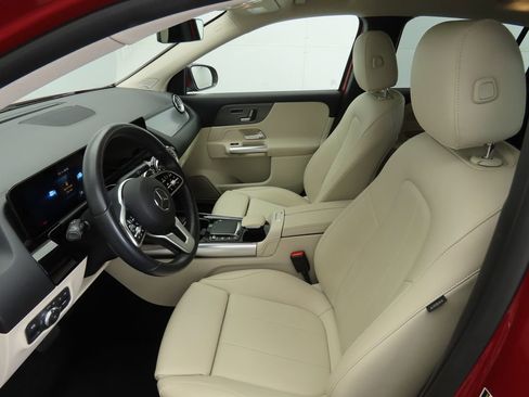 Certified 2023 Mercedes-Benz GLA 250 image 17