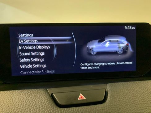 Used 2024 MAZDA CX-90 Plug-In Hybrid w/ Preferred AWD/4WD image 30