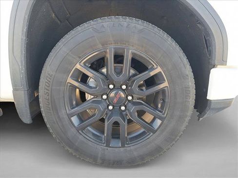 Used 2022 GMC Sierra 1500 Elevation w/ Elevation Premium Package image 20