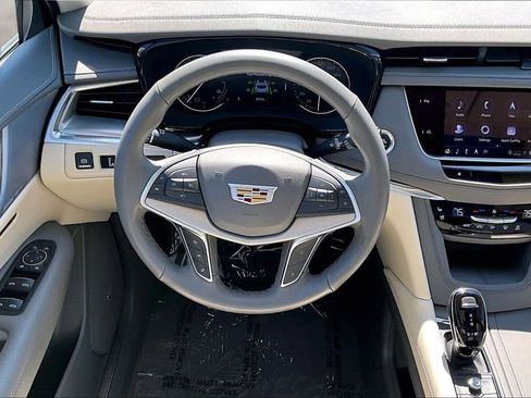 Certified 2024 Cadillac XT5 Premium Luxury w/ LPO, Floor Liner Package image 6