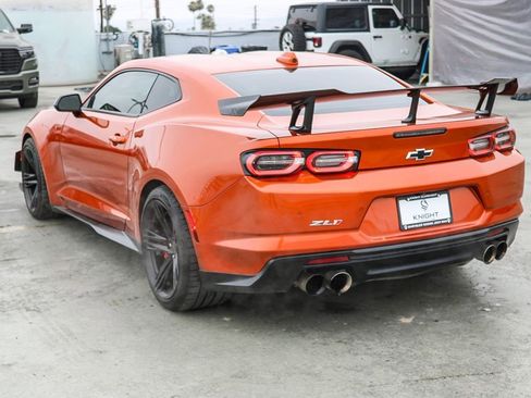 Used 2022 Chevrolet Camaro ZL1 RWD image 7