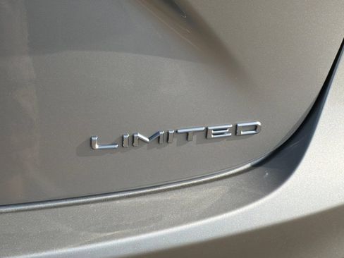 Used 2016 Toyota Avalon Limited FWD image 51
