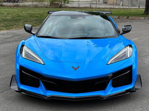 Used 2025 Chevrolet Corvette Z06 image 5