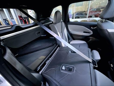 Certified 2025 Subaru Forester Limited w/ Popular Package #1 image 31