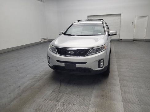 Used 2015 Kia Sorento LX image 15