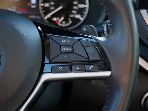 Used 2023 Nissan Altima 2.5 SR w/ SR Premium Package FWD image 19