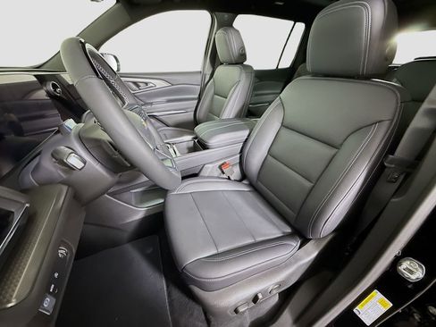 New 2026 Chevrolet Traverse LT w/ Enhanced Driving Package image 21