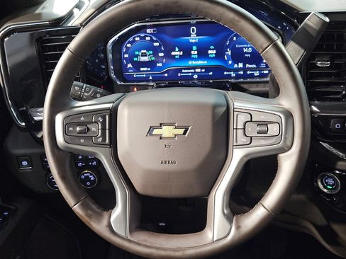 Used 2025 Chevrolet Silverado 1500 LT AWD/4WD image 26