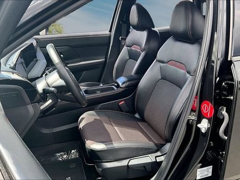 Certified 2025 Nissan Kicks SR AWD/4WD image 20