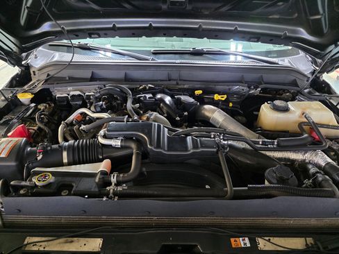 Used 2015 Ford F250 Lariat w/ Lariat Interior Package image 40