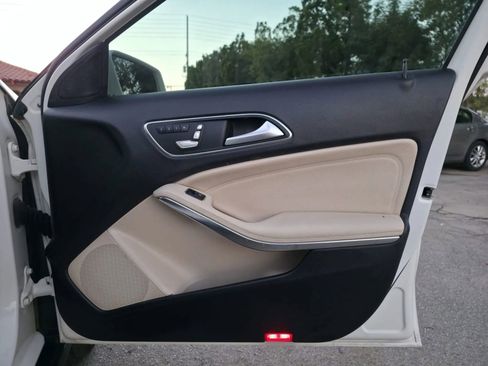 Used 2018 Mercedes-Benz GLA 250 image 13