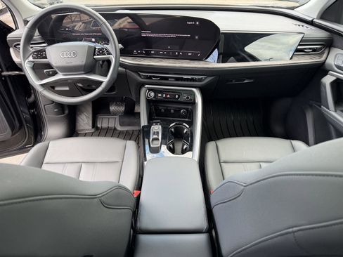 Used 2025 Audi Q5 Premium Plus w/ Premium Plus AWD/4WD image 16