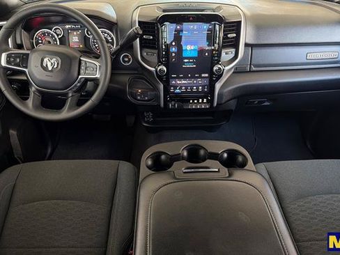 Used 2025 RAM 2500 Big Horn AWD/4WD image 15