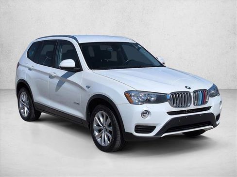 Used 2017 BMW X3 xDrive28i AWD/4WD image 3