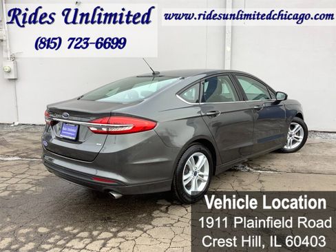 Used 2018 Ford Fusion SE image 8