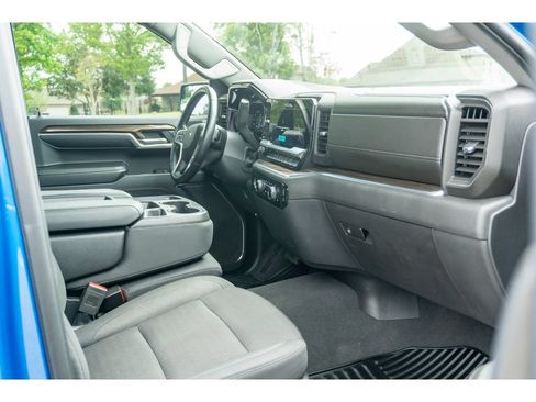 Used 2023 Chevrolet Silverado 1500 RST w/ Z71 Off-Road Package AWD/4WD image 18