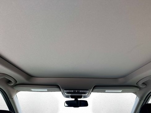 Used 2022 Nissan Rogue SL FWD image 18