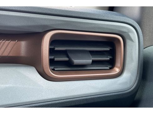 Used 2022 Ford Maverick Lariat FWD image 28