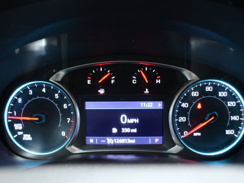 Used 2021 Chevrolet Traverse LT FWD image 15
