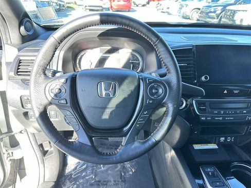 Used 2023 Honda Ridgeline Black Edition image 18