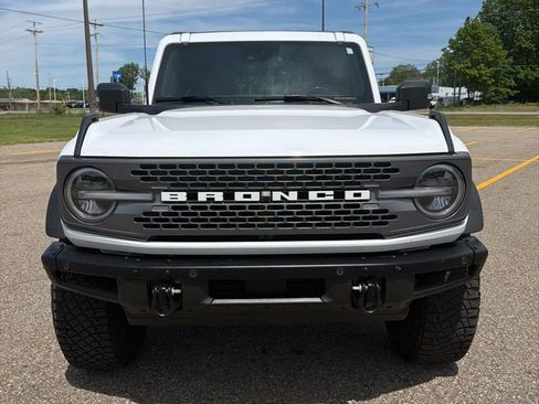 Used 2024 Ford Bronco Badlands AWD/4WD image 2