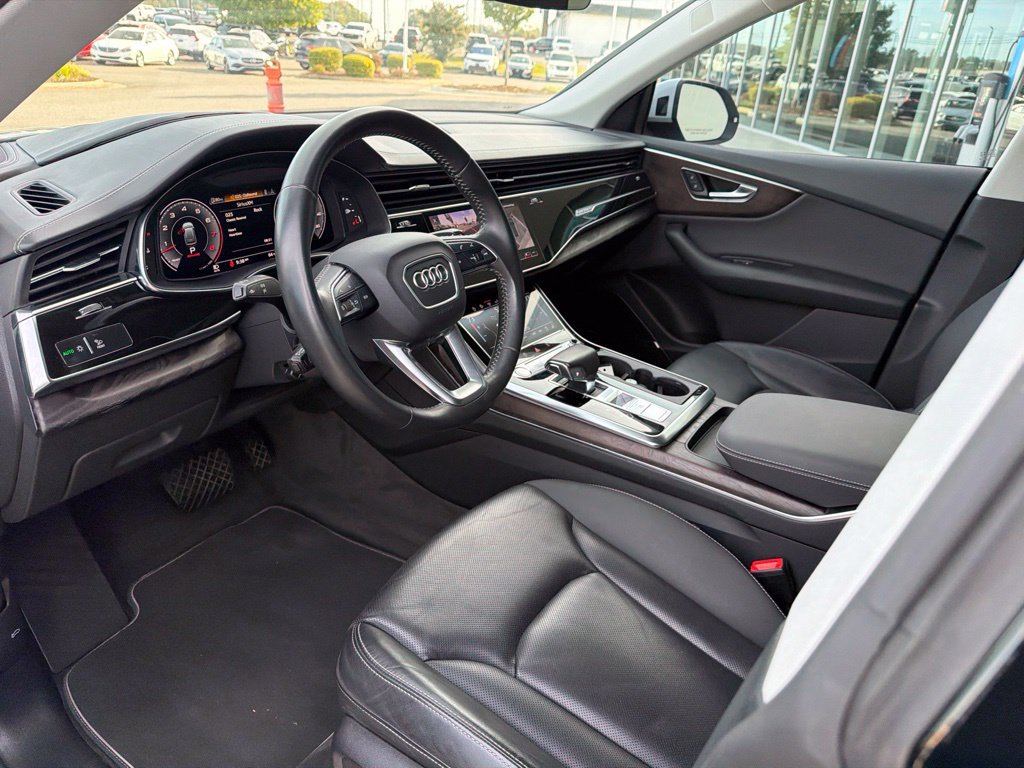 Used 2019 Audi Q8 Prestige AWD/4WD image 16