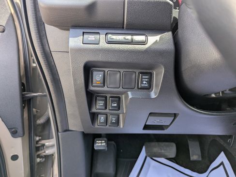 Used 2022 Nissan Frontier PRO-4X w/ Pro-4X Premium Package AWD/4WD image 14