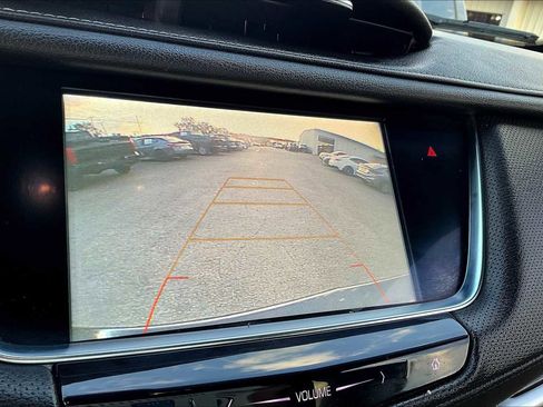 Used 2018 Cadillac XT5 Luxury w/ Driver Awareness Package image 43