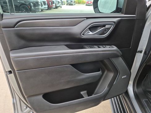 Used 2023 GMC Yukon AT4 w/ AT4 Premium Package AWD/4WD image 16