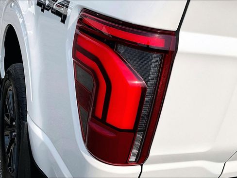 Certified 2025 Ford F150 Platinum w/ Equipment Group 702A High image 31